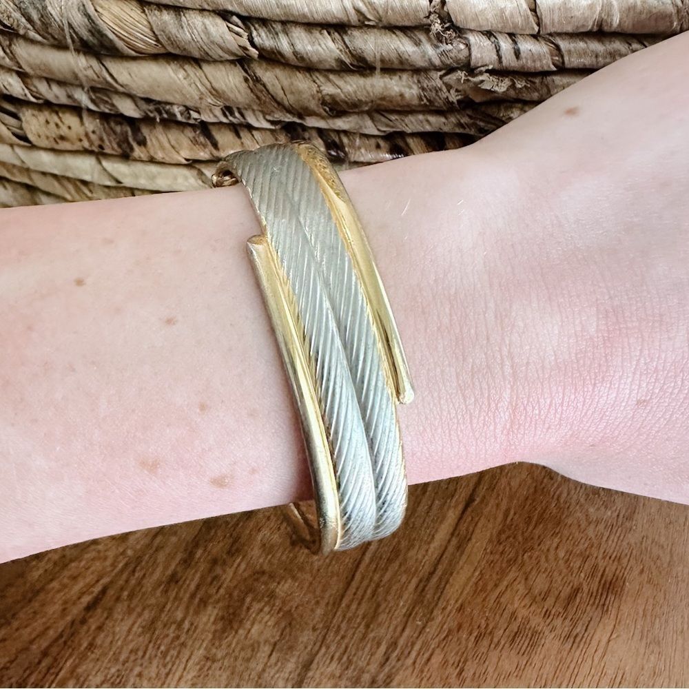 Vintage Gold and Silver Tone Bracelet - Picture 6 of 8